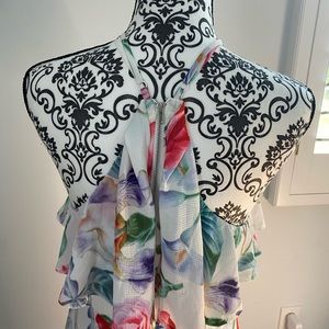 Maxi floral dress size large